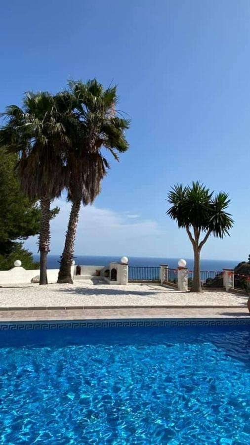 مبيت وإفطار ماربيا Casa Capricornio المظهر الخارجي الصورة